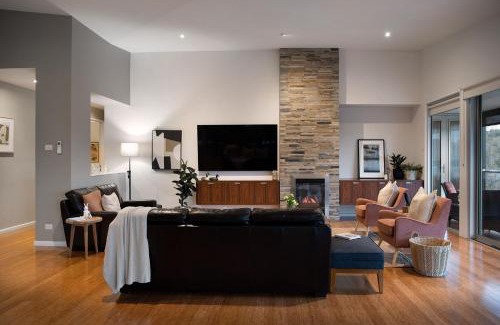 Daylesford House | Bilsons Landing East