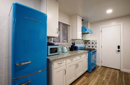 Encanto House | Biltmore Bungalows Triplex w/Heated Pool, Carports, 9 Smart TVs, W/D, Fast WiFi