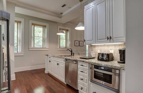 Asheville Condo | Biltmore Village Gem