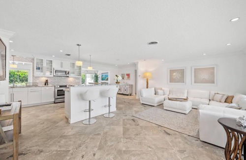Singer Island House | Bimini Breeze - Updated Island Retreat with Pool & Beach Access