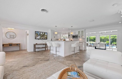 Singer Island House | Bimini Breeze - Updated Island Retreat with Pool & Beach Access