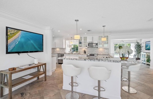 Singer Island House | Bimini Breeze - Updated Island Retreat with Pool & Beach Access