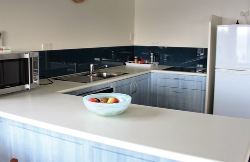 Binalong Bay House | BINALONG BAY COTTAGE 2 bedrooms, 2 bathrooms, amazing views of Binalong Bay