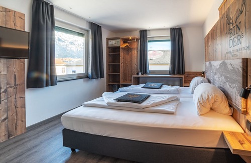Pradl Hotel | Binders Budget City Mountain Hotel
