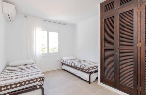 S'Algar Villa | Bini Loli in S'Algar Menorca, overlooking the sea