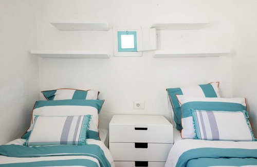 Binibequer Vell Villa | Binibeca, 6 pax villa with private pool and wifi