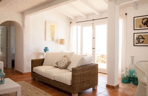 Binibequer Vell Villa | Binibeca, 6 pax villa with private pool and wifi
