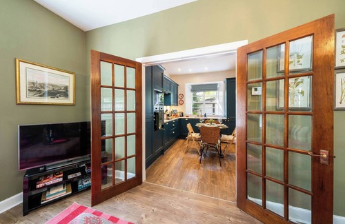 Glenisla Ski Chalet | Binrock Lodge