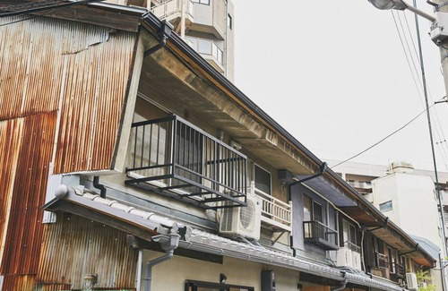 Nakatsu House | BIO 001 Light footwork for travel and work - 001/Osaka Ōsaka