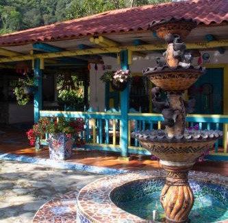 Gigante Hotel | Biohabitat Entre Montañas