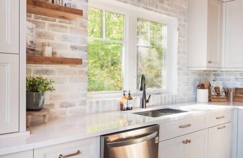 Georgian Bay Apartment | Birch Bay Lakehouse - Luxury Cottage with Hot Tub