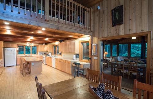 Boulder Junction House | BIRCH BRAE- Spectacular House On Big Lake For An Amazing Northwoods Experience!