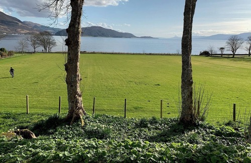 West Laroch Cabin | Birch Cabin: Your Elevated Haven Amidst Sea & Mountain Views