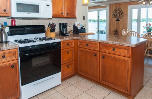 Penn Yan Cottage | Birch Cottage:"Comfort and Convenience in the heart of Wine Country"
