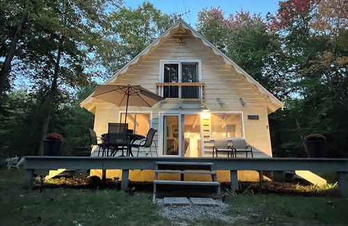 Boyne City Cottage | Birch Cottage - Wonderful location. Beach, Hike, & Shop! Pure Michigan getaway.