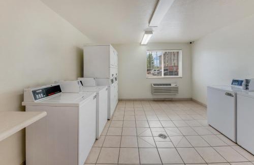 Beavercreek Hotel | Birch Hill Suites Dayton-WP AFB