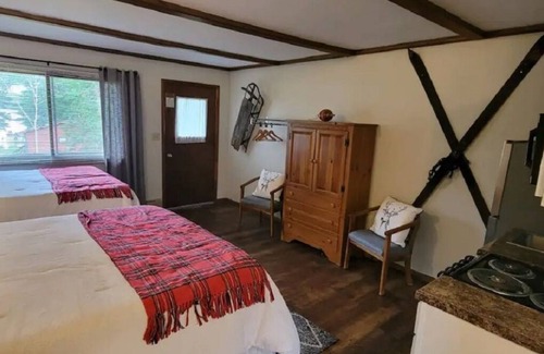 Hayward Resort | Birch Point Resort Kitchenette #11
