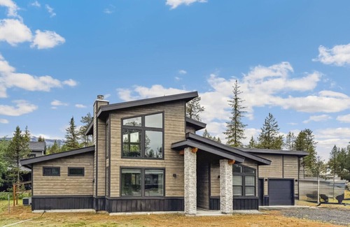 Tamarack Resort Cabin | Birchwood Escape .