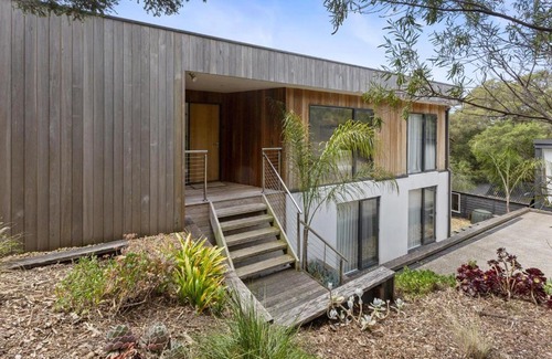 Rye House | Bird House Wellness Retreat - Sauna Mineral Pool