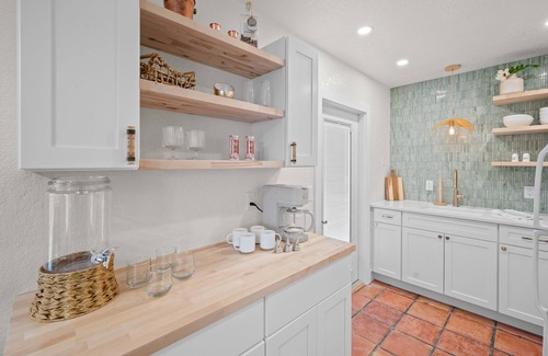 Holmes Beach Cottage | Bird of Paradise by Beach Boutique Rentals