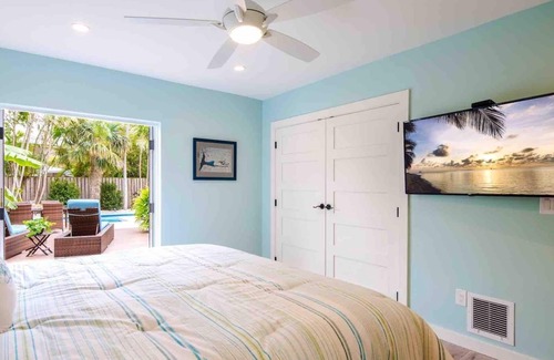 Midtown House | *BIRD of PARADISE* Elegant Home & Pool + LAST KEY SERVICES…