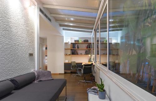 Pangrati Apartment | Bird's Eye View Penthouse, Stunning Athens Skyline & Acropolis Views -ONE BEDROOM FLAT