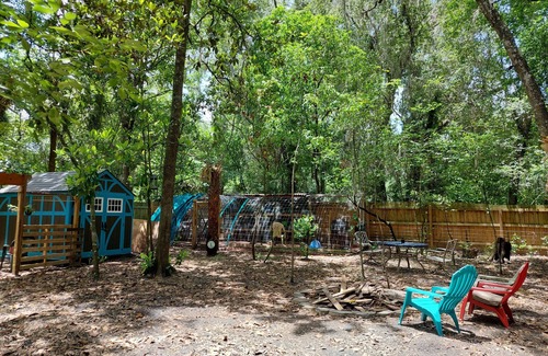 Glenwood Cottage | Birds & Buns Bungalow