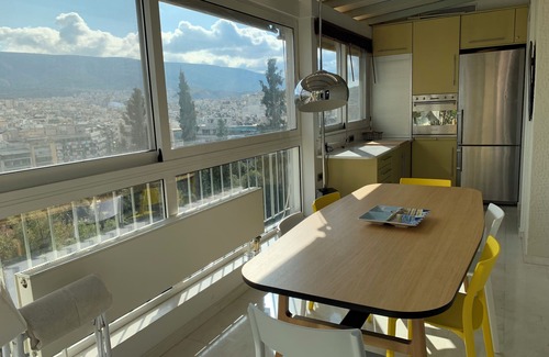 Pangrati Apartment | Bird’s Eye View Penthouse ┃ Acropolis View & Athens Skyline