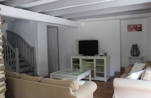 Saint-Pierre-de-Plesguen House | Birds singing near Saint-Malo and Dinan