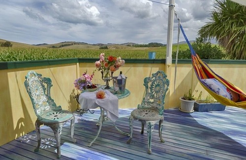 Waimarama Apartment | Birdsnest@PORT O BEIJO -Relaxed Accommodation