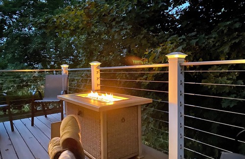 Waldoboro Apartment | Birdsong Hilltop 2BR w/Private Balcony + 2 Fire Pits + Peaceful Setting