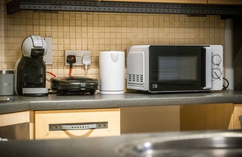 Birmingham Apartment | BIRMINGHAM !2 Bed Modern Apartment! FREE private parking Netflix