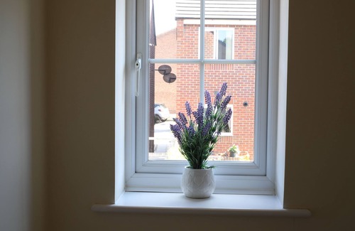 Little Hay House | Birmingham Airport/NEC Beauty Homebase for 7 people