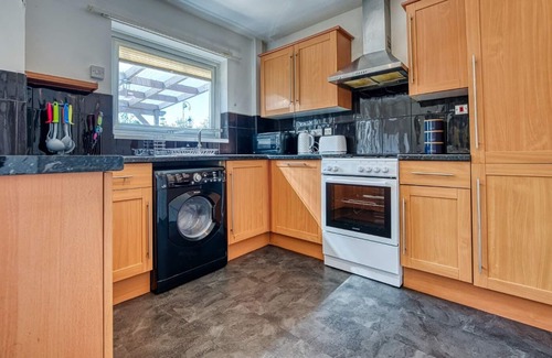 Erdington House | ★ Birmingham ★ Contractors ★ 3 bedrooms ★