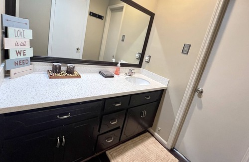Hoover House | Birmingham - Little Oasis Pet friendly - Hoover