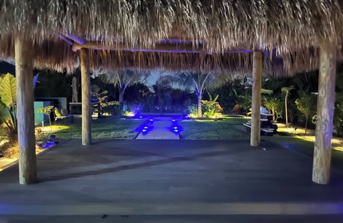 Fort Myers House | Birthday? Wedding? Anniversary? Reunion? Heated Pool, sleeps 13
