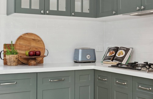 Katoomba Cottage | Bisham CottagenFully renovated two bedroom Cottage with a brand new out door Spa