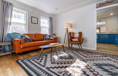 Cody House | Bison Hills- pet friendly, within walking distance of historic downtown Cody!