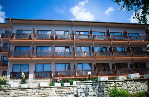Balchik Hotel | Bisser Hotel - Free Parking - Free Pool Access