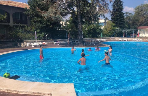 Balchik Hotel | Bisser Hotel - Free Parking - Free Pool Access