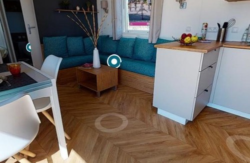 Lauwersoog Ski Chalet | BJ Chalets - De Rug 3 - Vakantiepark Lauwersoog - Luxe chalet MET vaatwasser en inloopkast! Vroege incheck! MET AIRCO!