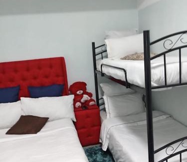 Bo'Kaap House | BKaap1 Queens and Kings Guest House