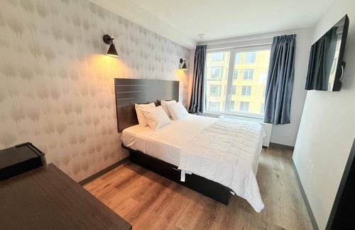 Cypress Hills Hotel | BKWAY Hotel Brooklyn