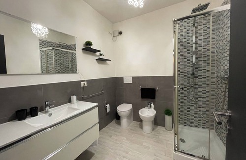 Bergamo Apartment | Black and White City and Airport
