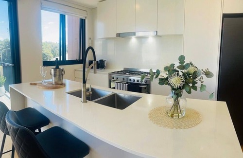Kiama Apartment | Black Beach, Red Wine. Kiama Penthouse