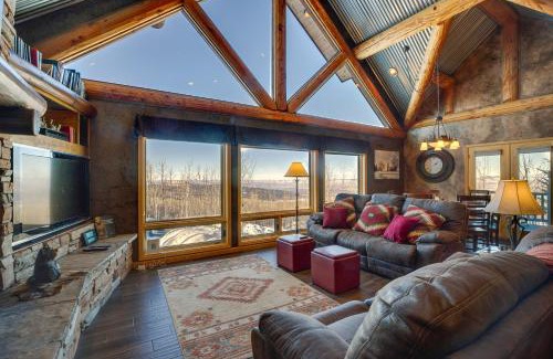 Mesa House | Black Bear Cabin Near Skiing and Hiking!