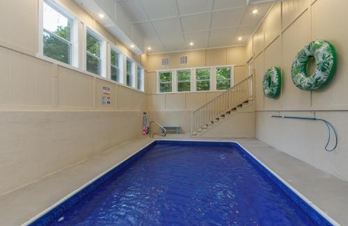 Caton House | Black Bear Splash cabin