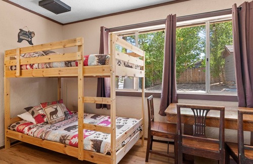 The Village Cottage | Black Bear Studio Pet Friendly Convenient Location