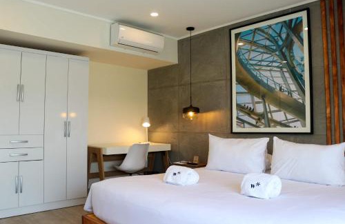 San Isidro Centro Financiero Apartment | Black by Wynwood House