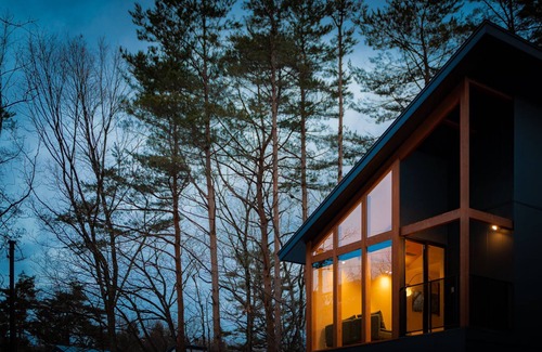 Echo Land House | Black Crane Chalet